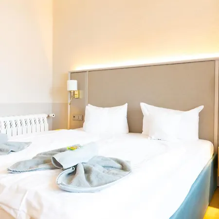 Hotel Germania 3*